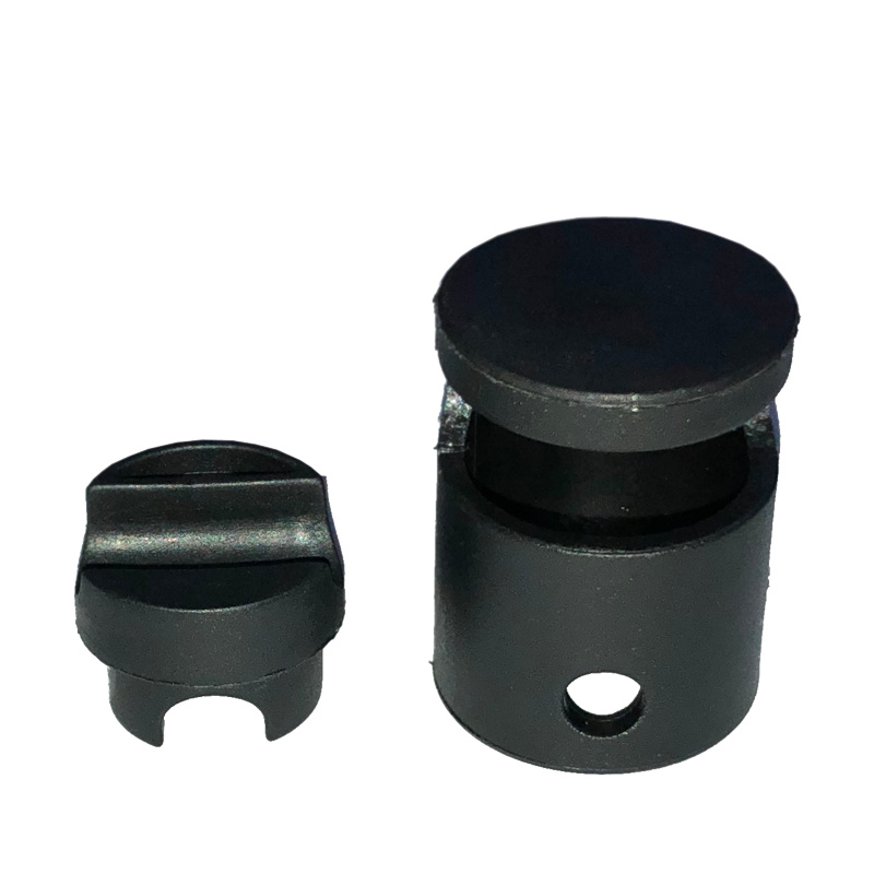 Aga Шапка за вътрешна мрежа с кръг Черно